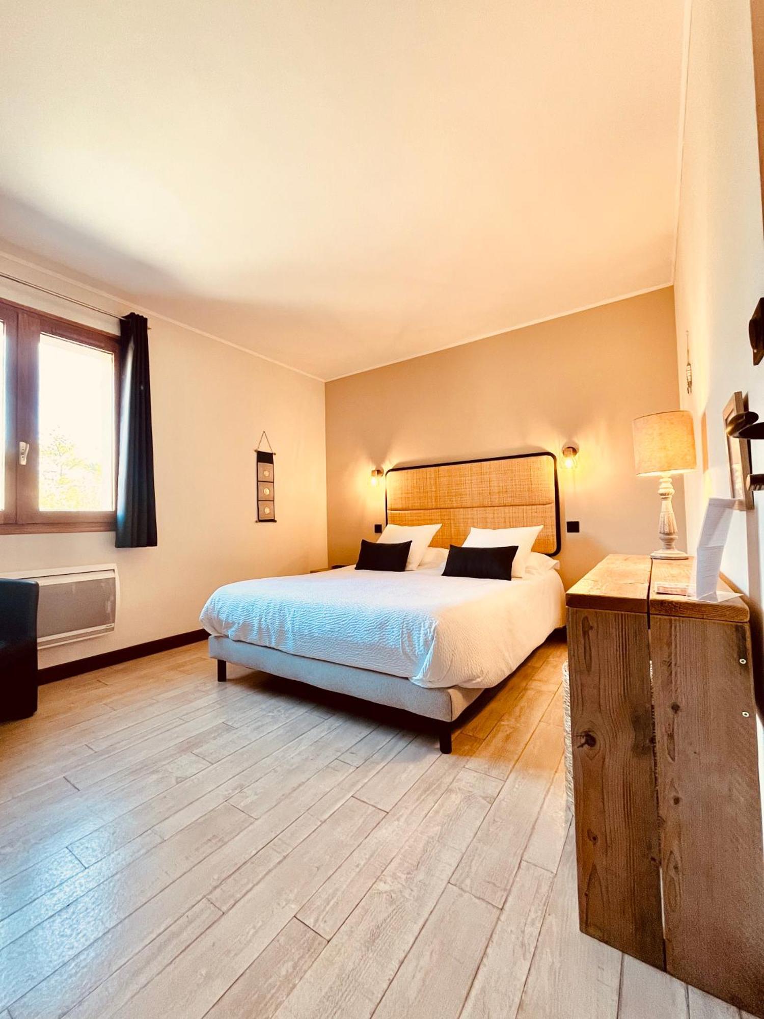 Hotel Les Chaumettes ซาวีน ภายนอก รูปภาพ